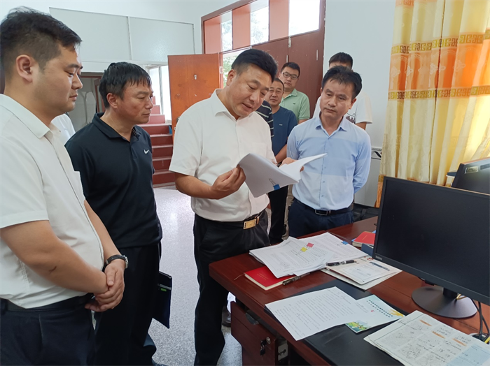 荊門職業(yè)學(xué)院駐谷城工作隊以扎實工作迎接省暗訪督導(dǎo)組檢查