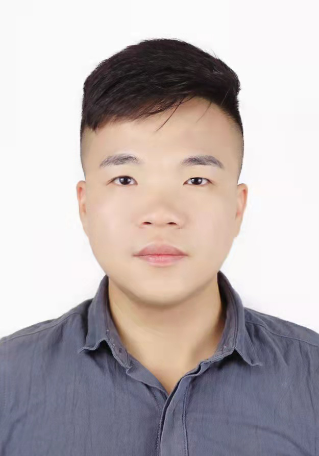 嚴(yán)俊.png