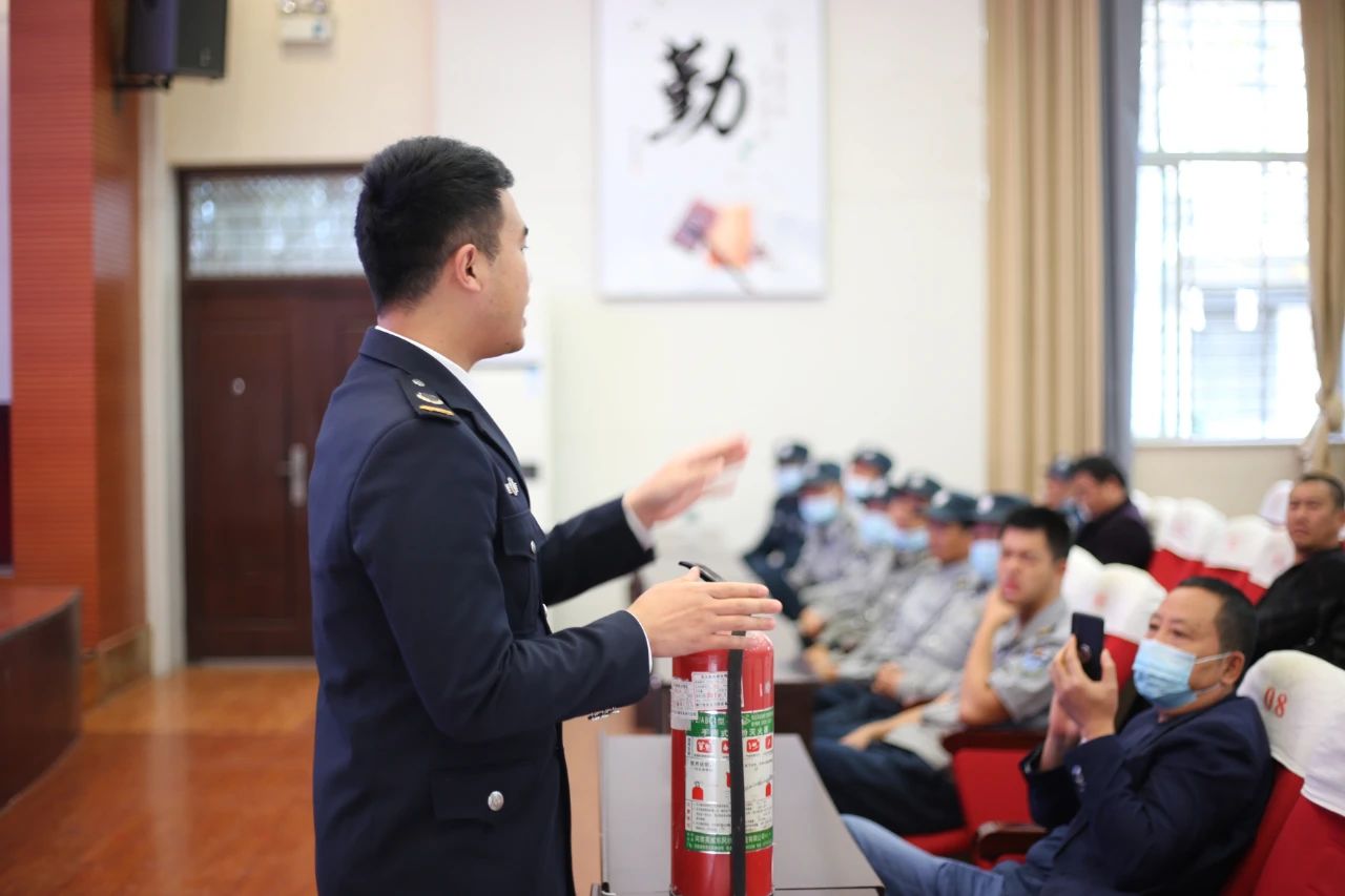 開(kāi)展消防宣傳活動(dòng) 攜手共筑平安校園