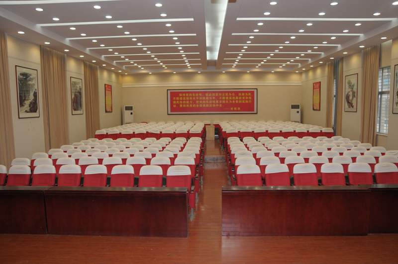 荊門職業(yè)學(xué)院黨員活動(dòng)室