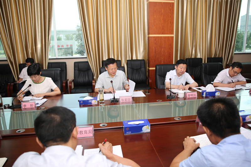 中共荊門(mén)市委書(shū)記張愛(ài)國(guó)來(lái)我校調(diào)研