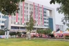 《破繭成蝶》 財(cái)經(jīng)商貿(mào)系